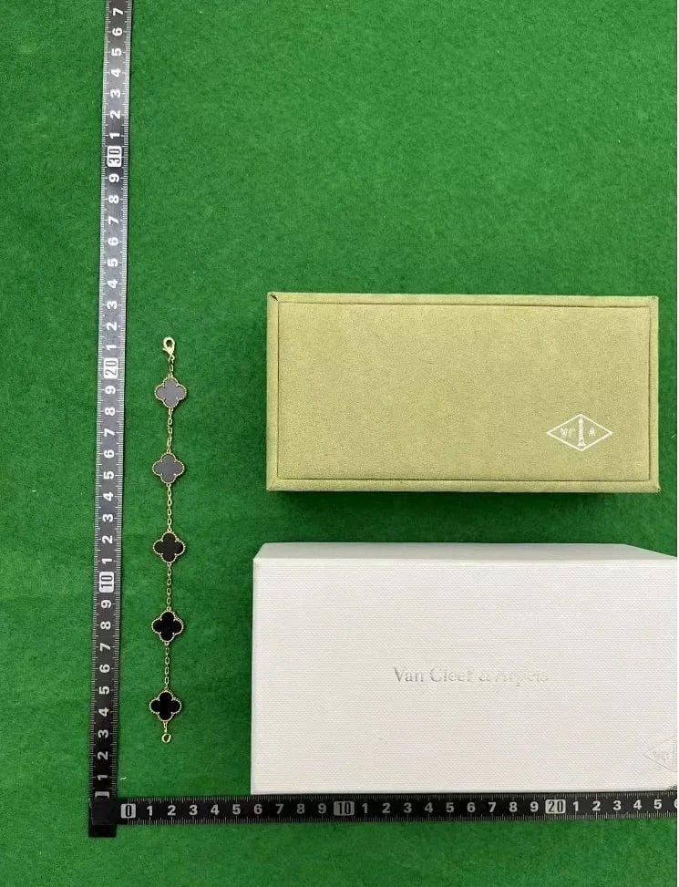 Van Cleef & Arpels bracele