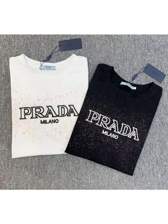 PRADA T-SHIRT