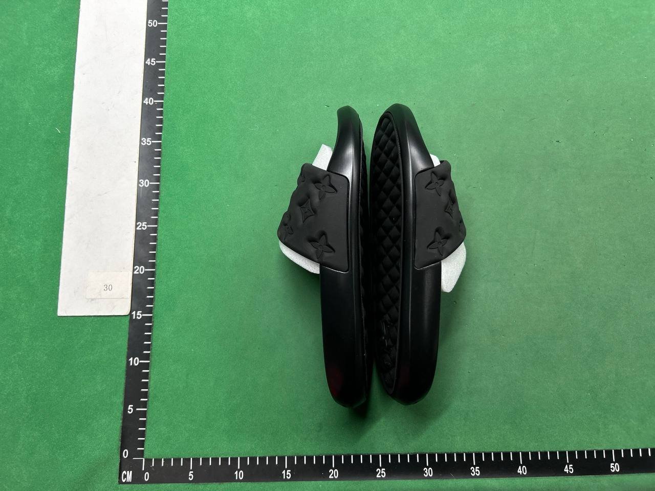 LOUIS VUITTON SLIDES