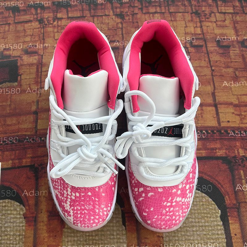 NIKE AIR JORDAN 11