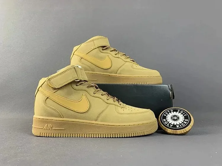 NIKE AIR FORCE 1