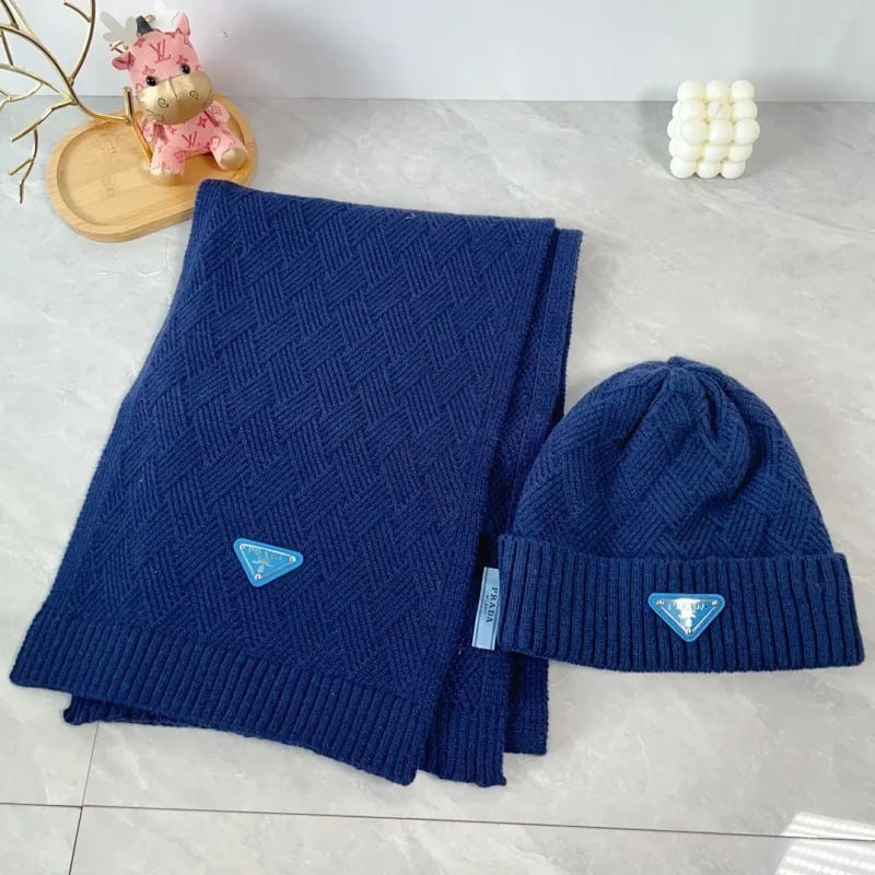 GUCCI Moncler Chanel Louis Vuitton Beanie Scarf