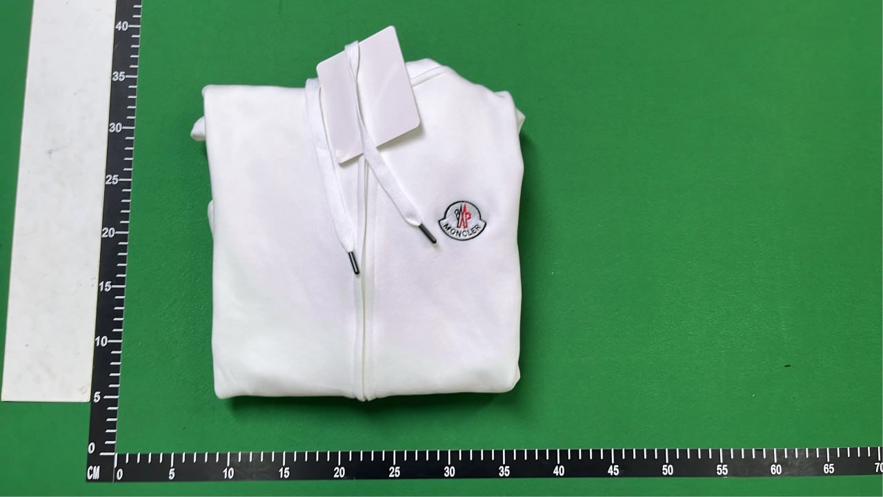 Moncler Hoodie (39 styles)