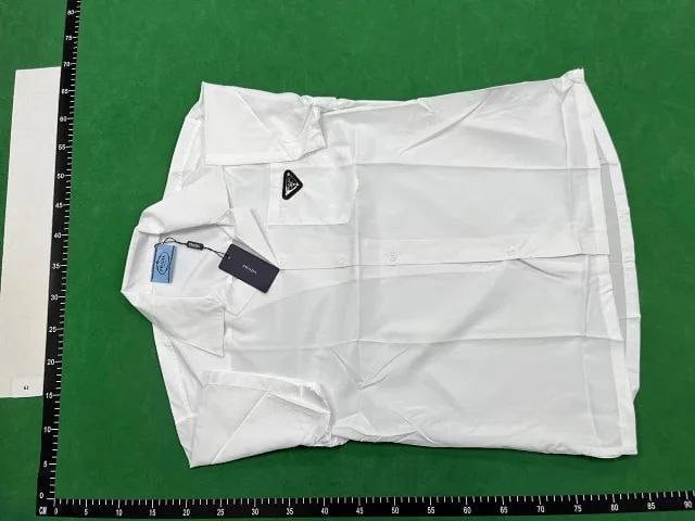 Prada T-shirt (38 CP)