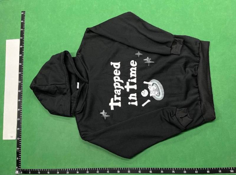 BROKEN PLANET HOODIE