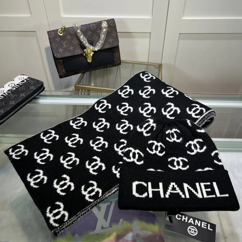  GUCCI Moncler Chanel Louis Vuitton Beanie Scarf