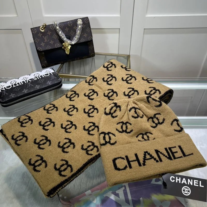  GUCCI Moncler Chanel Louis Vuitton Beanie Scarf