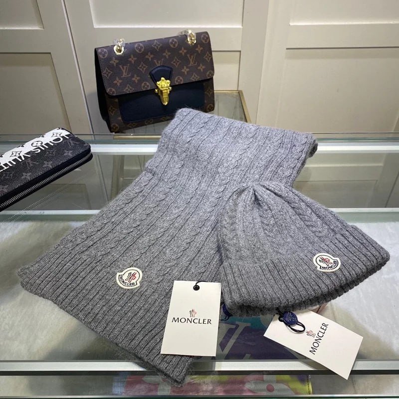  GUCCI Moncler Chanel Louis Vuitton Beanie Scarf