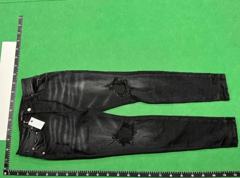  Purple Jeans    (34 CP)