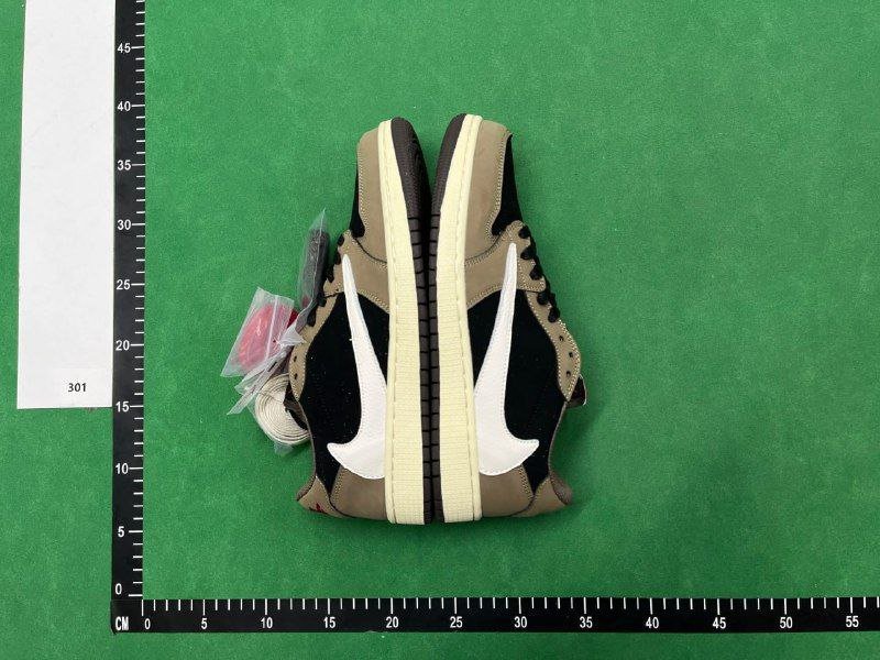 ORDAN  1   TRAVIS   SCOTT