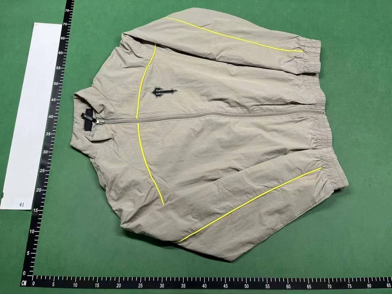 Trapstar Tracksuit    (40 CP)