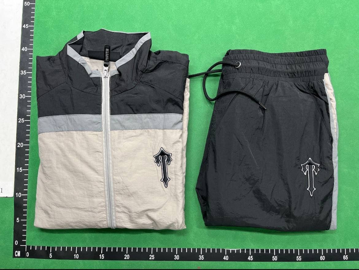 Trapstar Tracksuit    (40 CP)