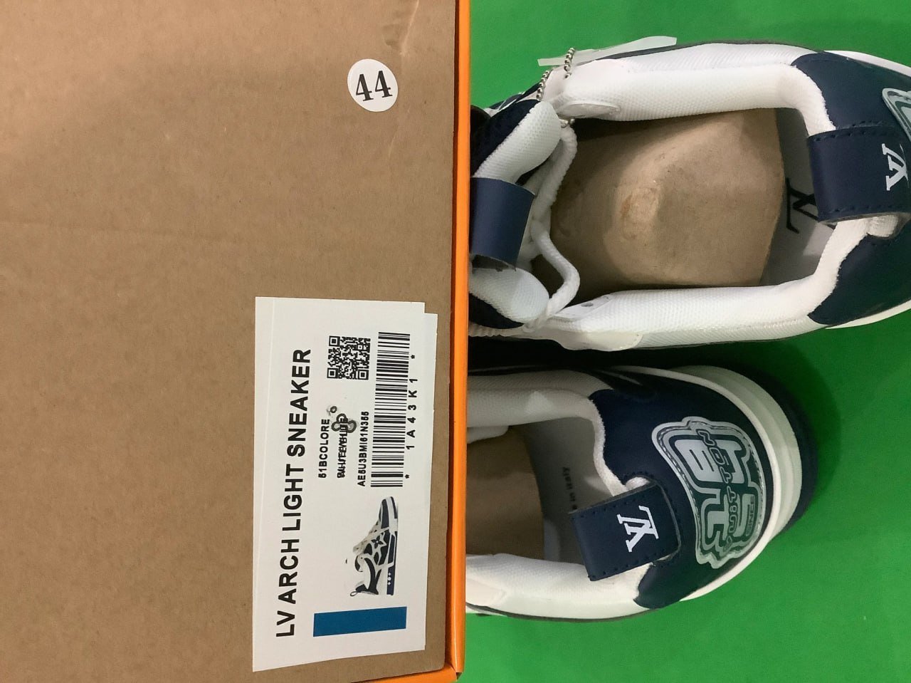 LV Louis Vuitton Trainer Shoes Sneakers