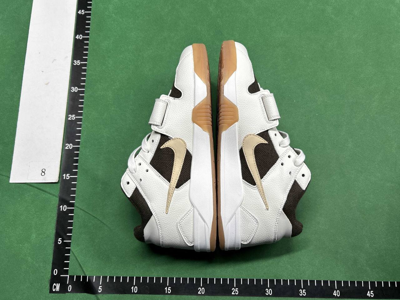   NIKE X TRAVIS（3 colors)