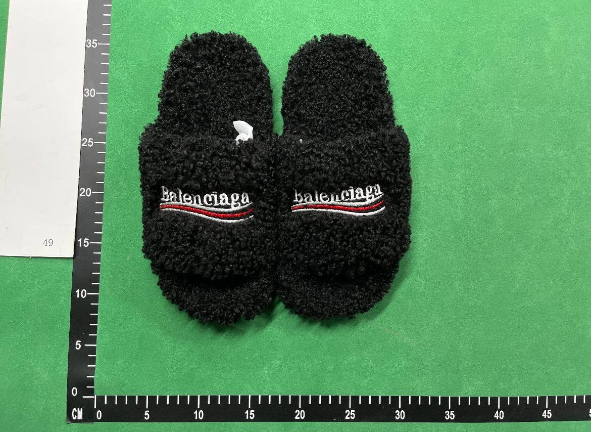 Balenciaga fluffy slippers sandal