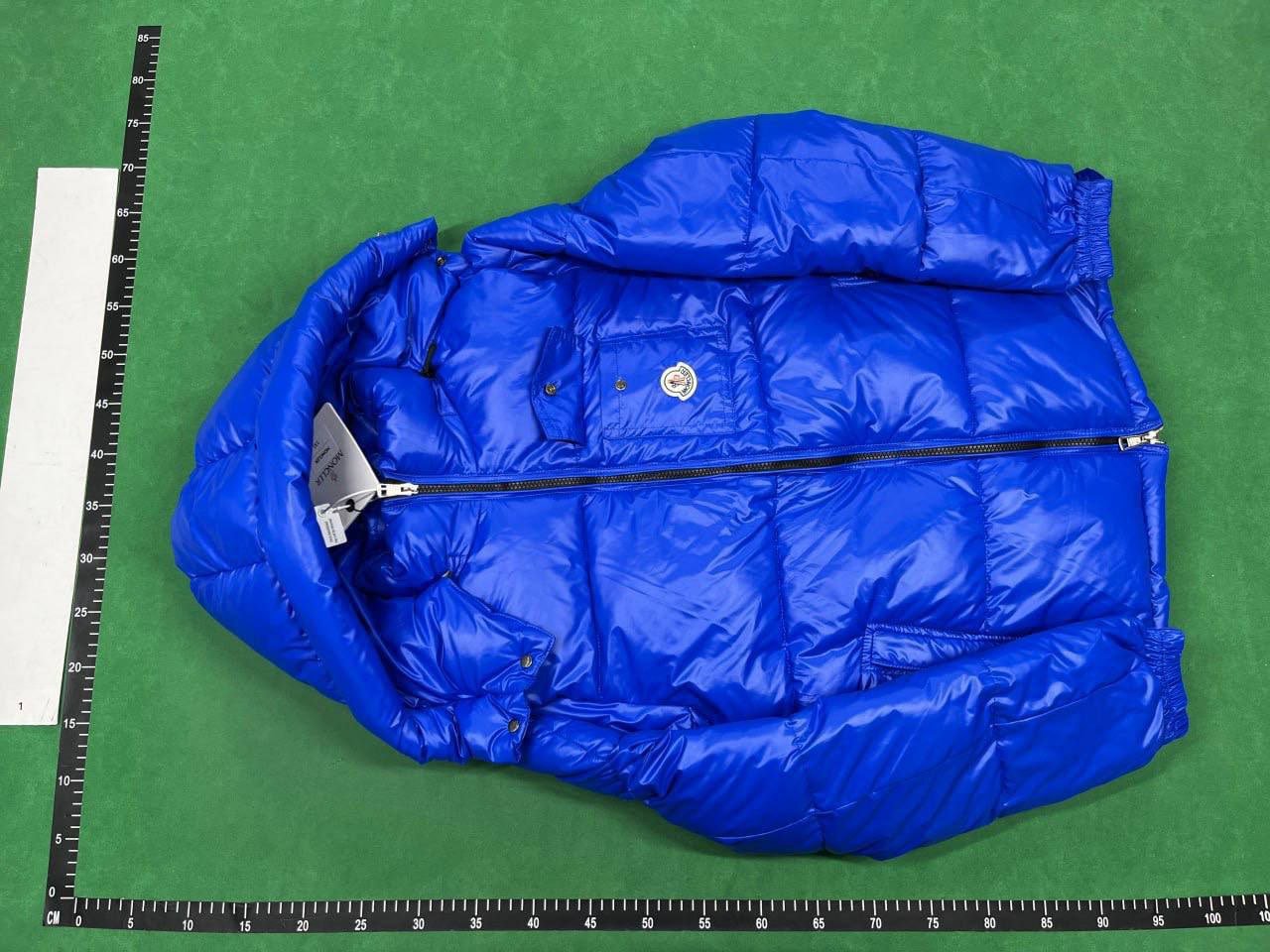 Moncler down NFC