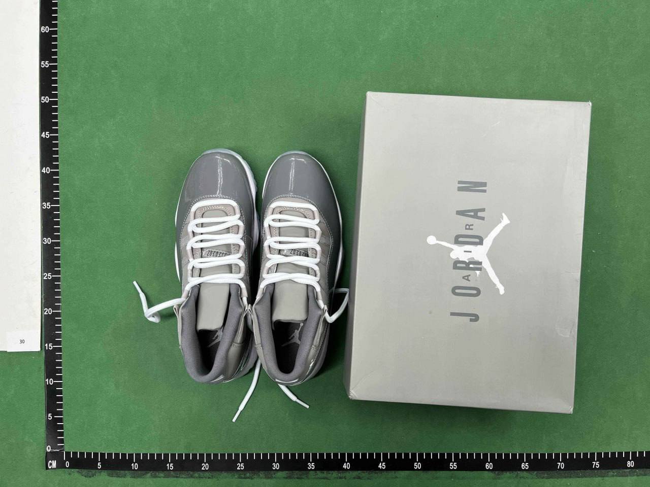 Air Jordan 11 Retro（color 31