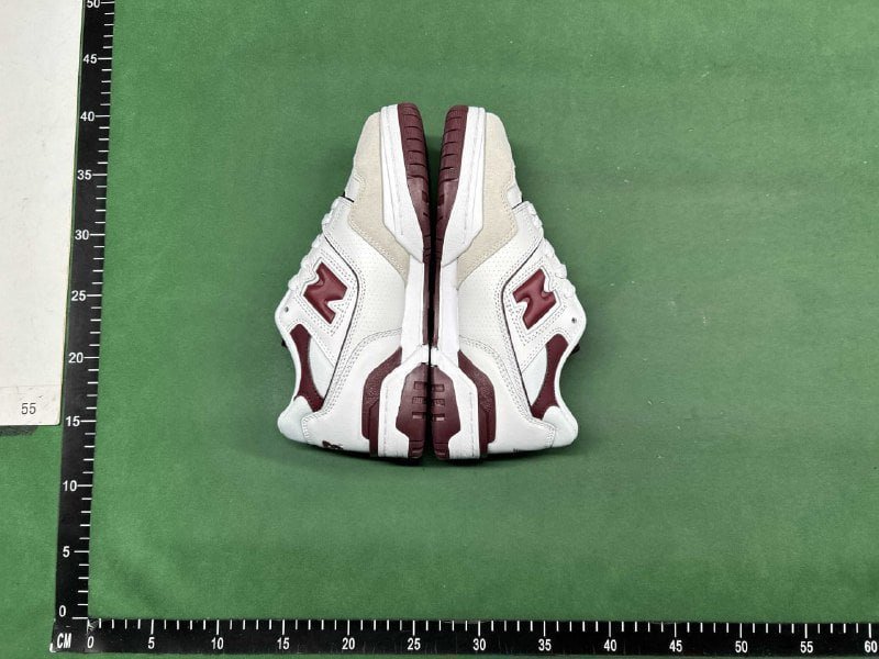 New balance 550 shoes (33 CP)