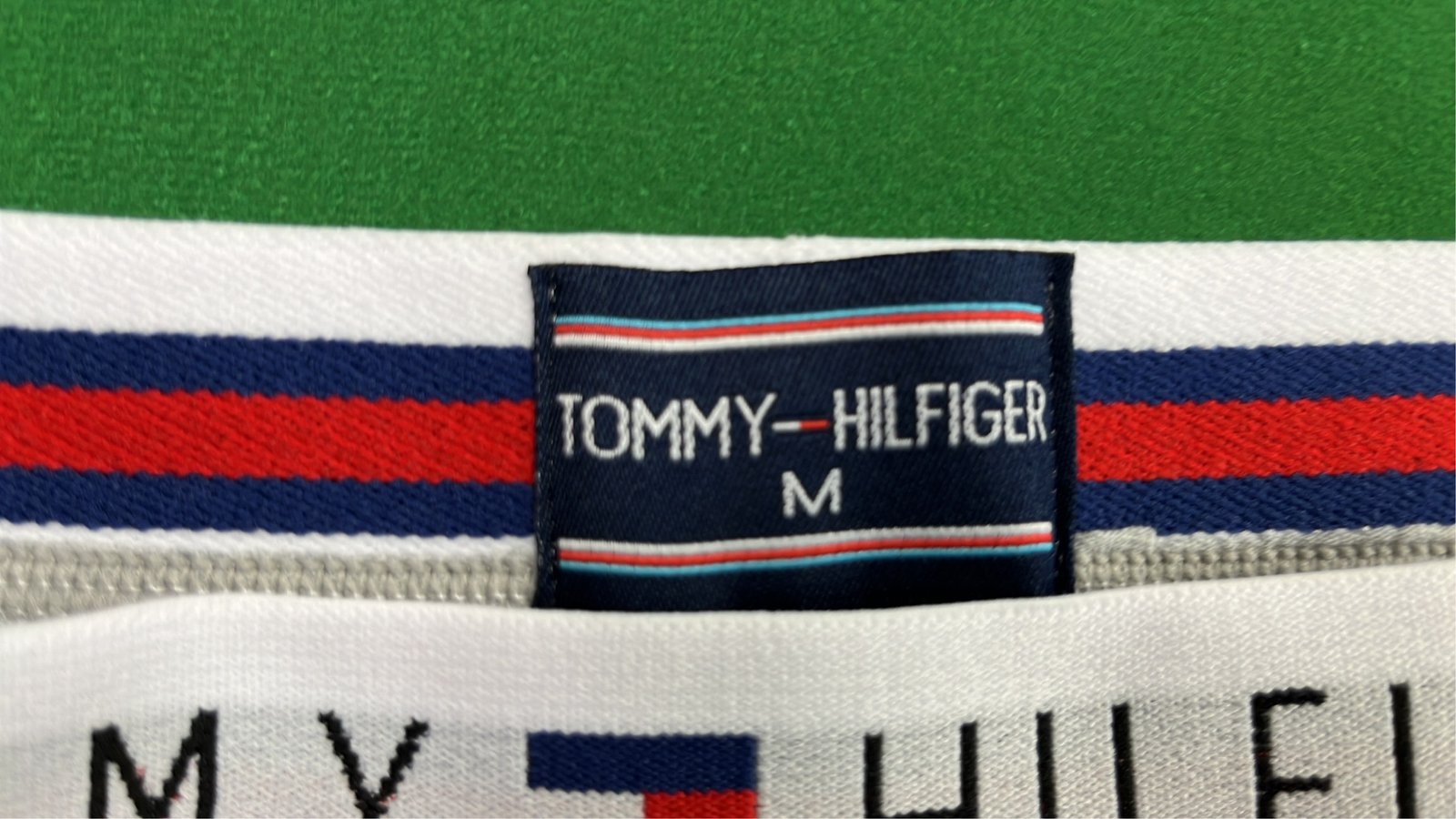 Men's Tommy Hilfiger Underwear Set - Comfortable and Stylish Boxer Briefs