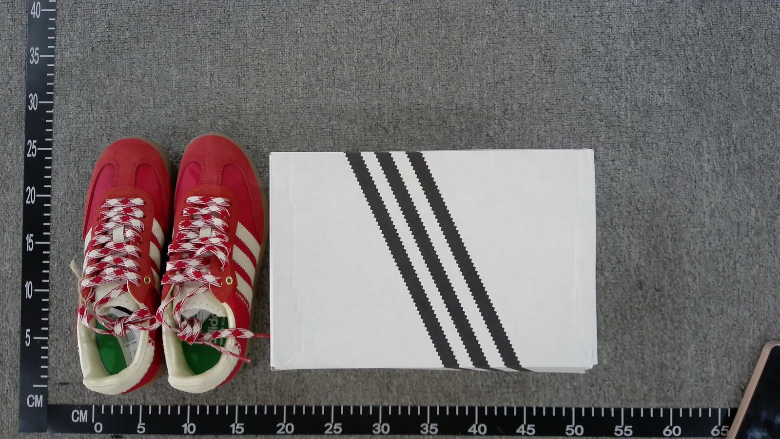 VT Batch Samba Classic Sneakers - White & Black Edition