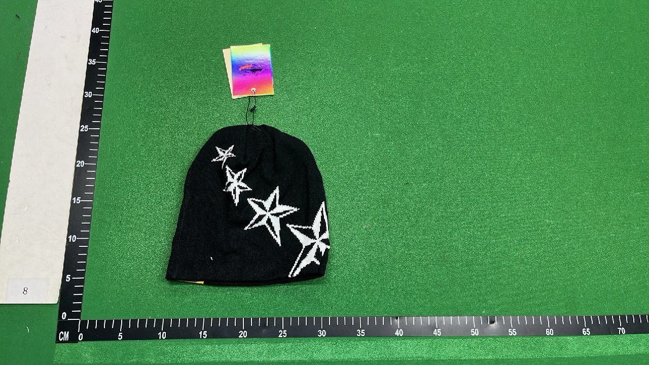 Black Star Pattern Beanie Hat for Winter Warmth