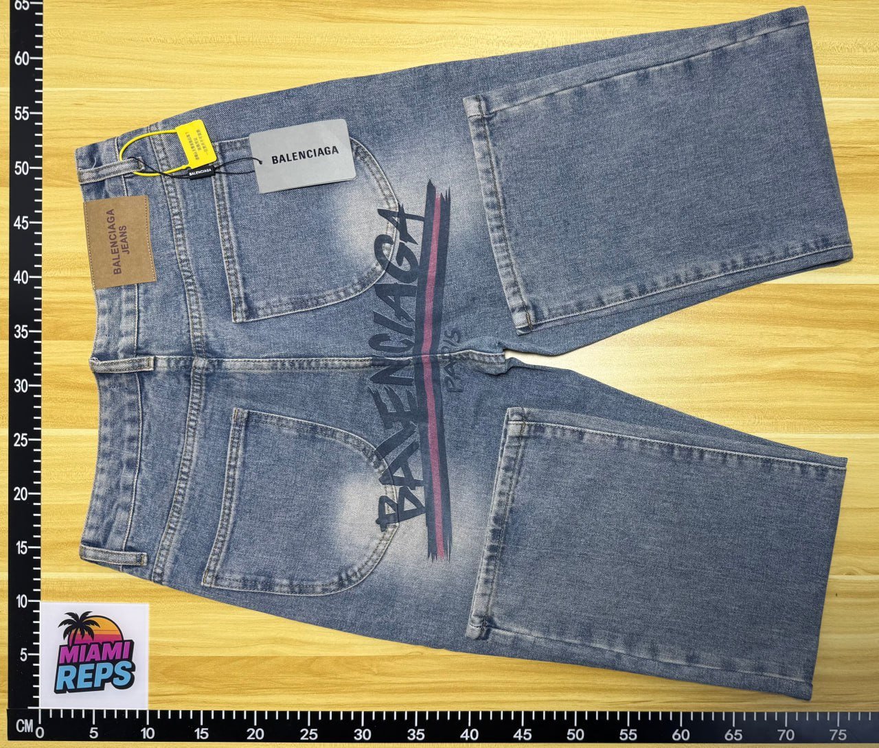 Fashionable and casual CYDP jeans - new style