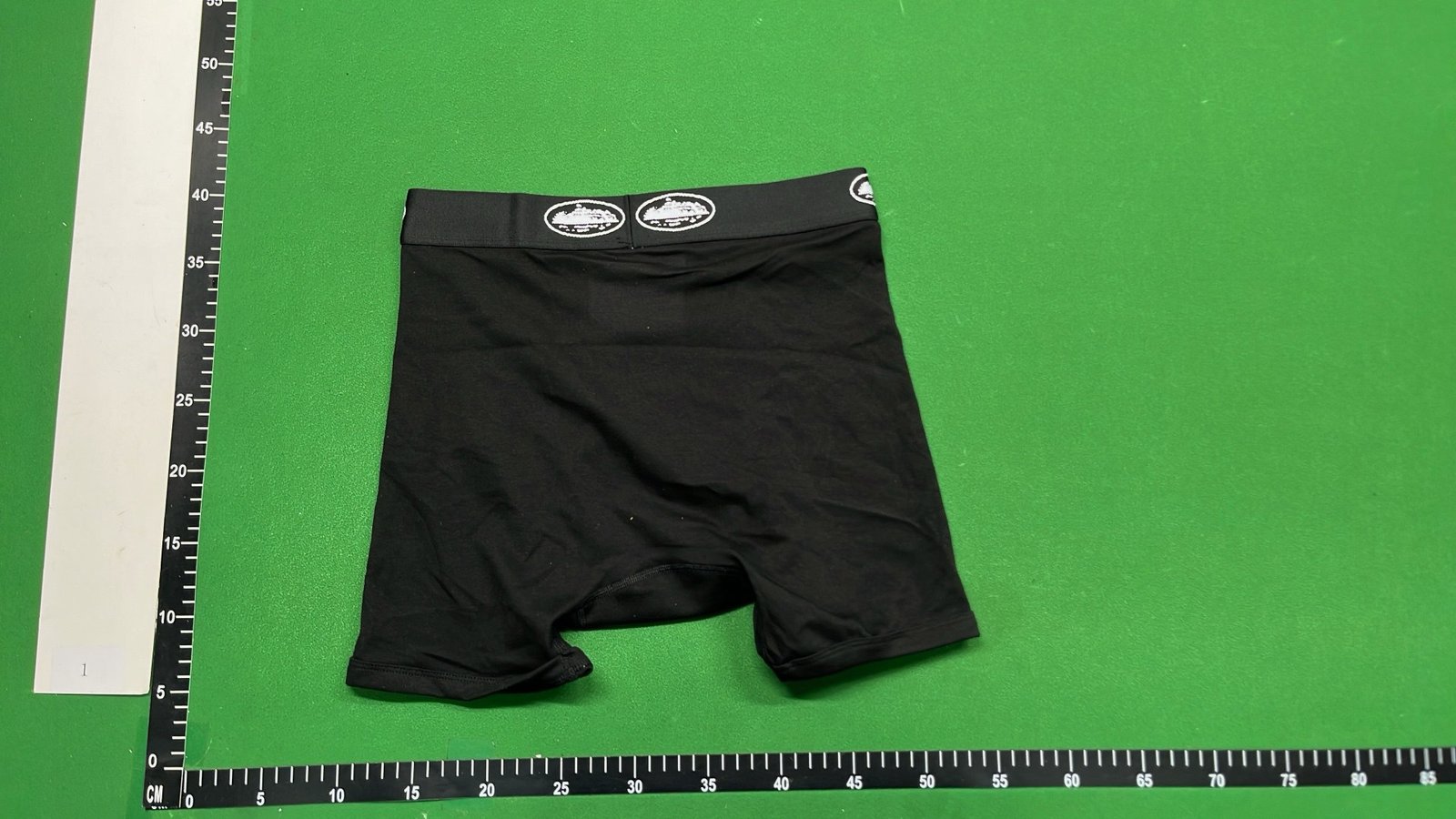  Men's Classic T-Shirt with Star Logo - Medium Size