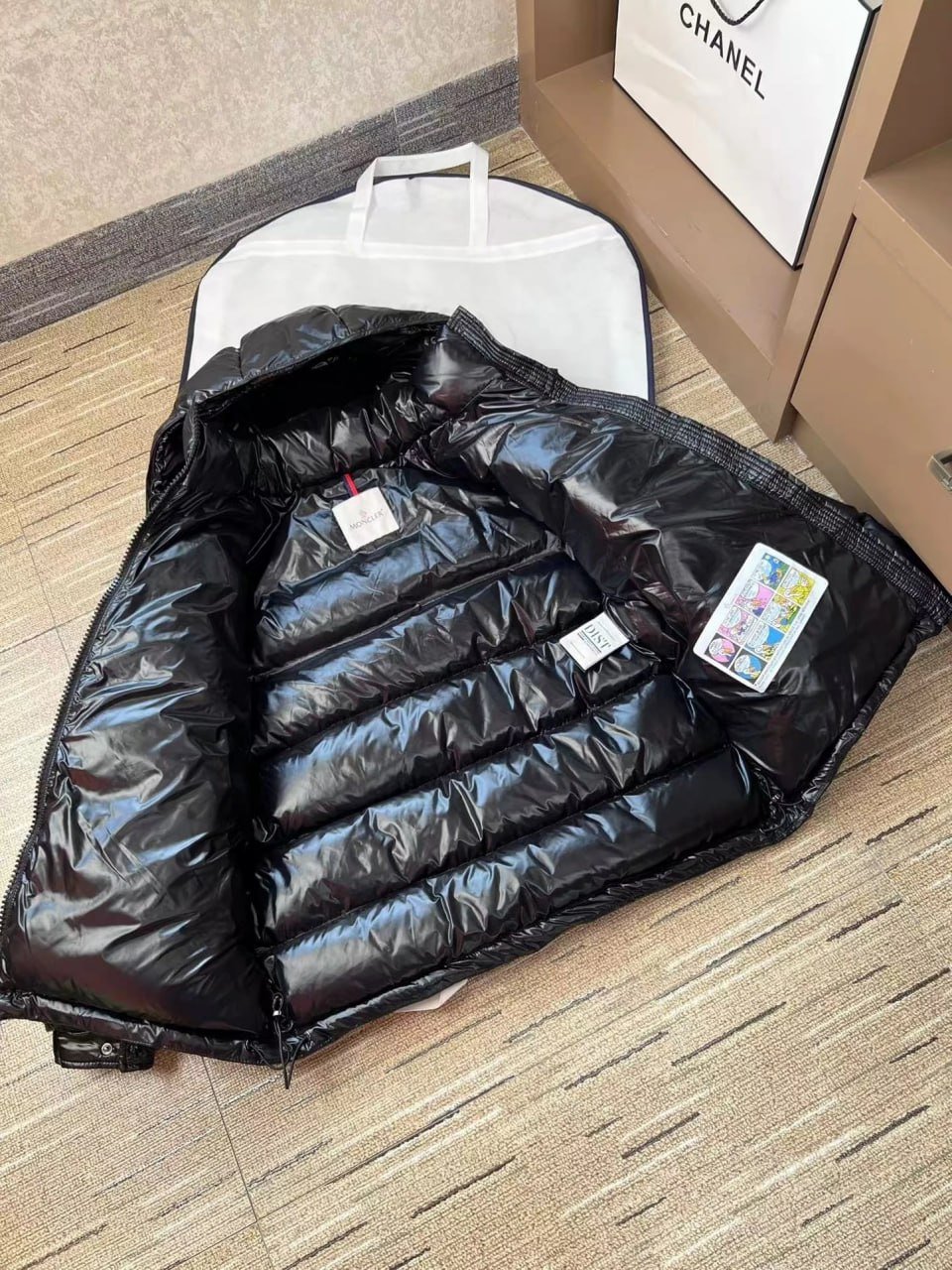 Moncler Maya with NFC 、Canada Goose Jacket 